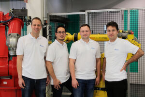 Das Gründerteam von Drag&Bot (v.l.): Martin Naumann, Pablo Quilez, Witalij Siebert und Daniel Seebauer. Das Gründerteam von Drag&Bot (v.l.): Martin Naumann, Pablo Quilez, Witalij Siebert und Daniel Seebauer.