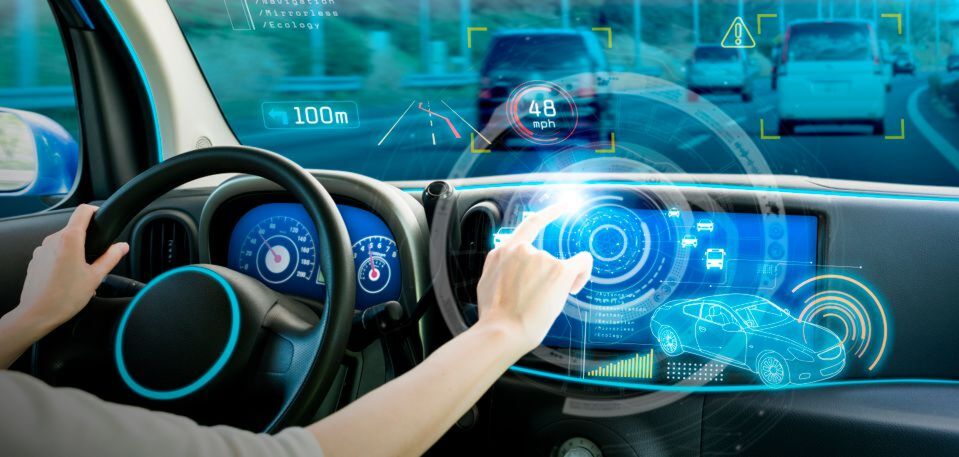 Das Infotainmentsystem eines Autos ist eine komplexe Einheit, die in der Regel mehrere Versorgungsspannungen benötigt. Das Infotainmentsystem eines Autos ist eine komplexe Einheit, die in der Regel mehrere Versorgungsspannungen benötigt.