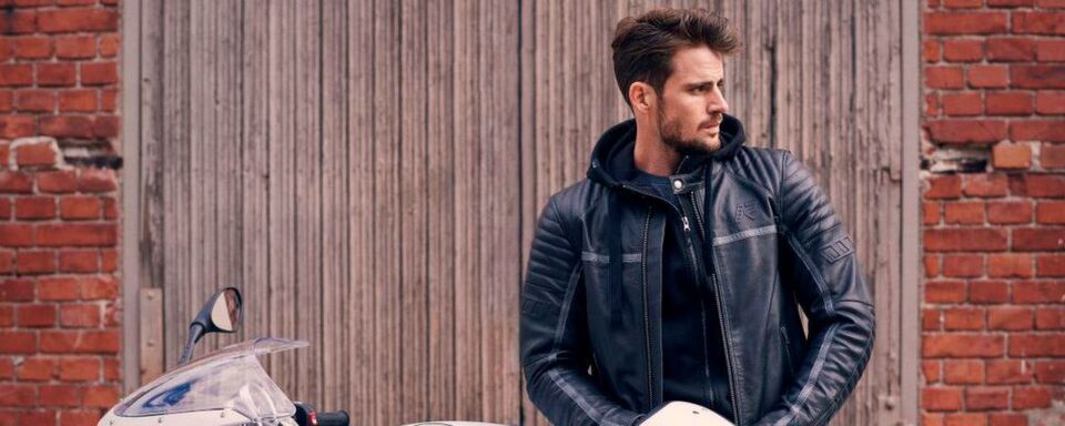Rukka erweitert 2019 das Angebot um eine Urban-Kollektion mit Lifestyle-Looks für Individualisten. Rukka erweitert 2019 das Angebot um eine Urban-Kollektion mit Lifestyle-Looks für Individualisten.