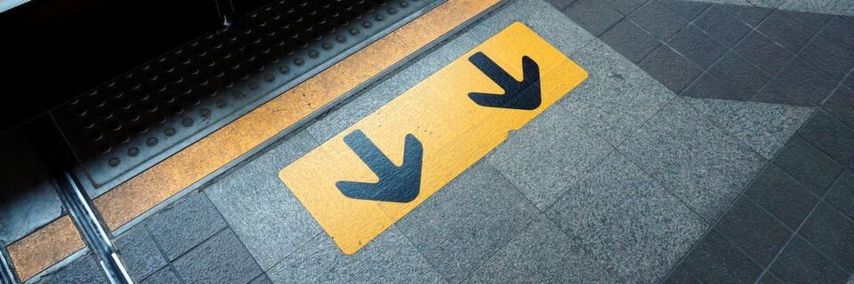 Mit der Guerilla-Kampagne #TakeTheExit richtet sich Metronom vor allem an IT-Fachkräfte, die ihren Jobs den Rücken kehren und einen neuen Weg einschlagen sollen. Mit der Guerilla-Kampagne #TakeTheExit richtet sich Metronom vor allem an IT-Fachkräfte, die ihren Jobs den Rücken kehren und einen neuen Weg einschlagen sollen.