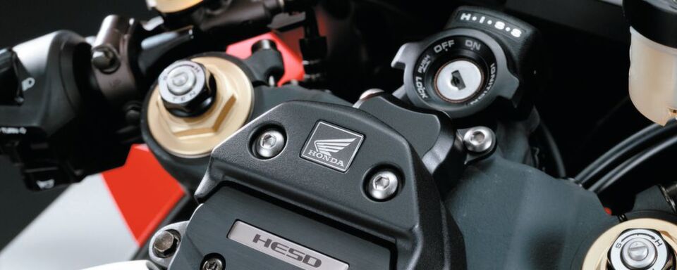 Bild 1: Der Honda Electronic Stearing Damper (HESD) passt die Lenkungsdämpfung an die Geschwindigkeit an. Bild 1: Der Honda Electronic Stearing Damper (HESD) passt die Lenkungsdämpfung an die Geschwindigkeit an.