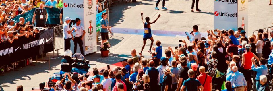 Wie sollten Unternehmen die Digitale Transformation angehen? Die einzelnen Etappen dieses digitalen Marathons beschreiben wir in dieser vierteiligen Artikelserie. Wie sollten Unternehmen die Digitale Transformation angehen? Die einzelnen Etappen dieses digitalen Marathons beschreiben wir in dieser vierteiligen Artikelserie.