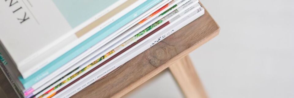 B2B Unternehmen können Print-Kampagnen beispielsweise über Fachmagazine laufen lassen. Sie haben so die Möglichkeit ihre Expertise nach außen zu tragen, neue Produkte anzukündigen oder Messetermine bekannt zu machen. B2B Unternehmen können Print-Kampagnen beispielsweise über Fachmagazine laufen lassen. Sie haben so die Möglichkeit ihre Expertise nach außen zu tragen, neue Produkte anzukündigen oder Messetermine bekannt zu machen.