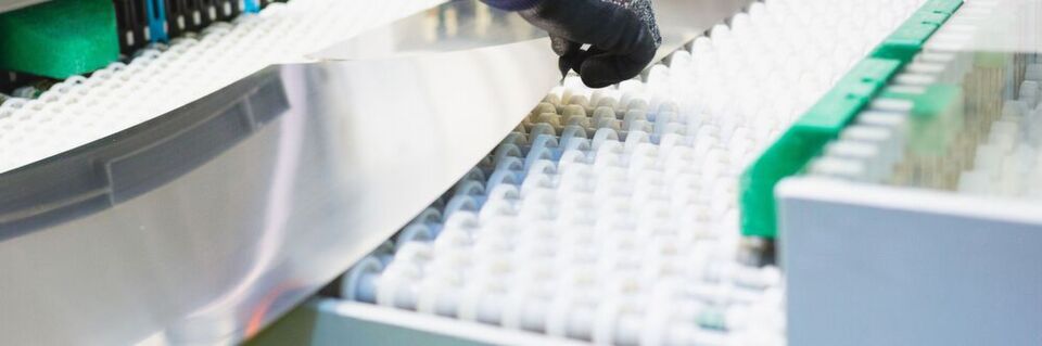 Der Erhalt der Materialeigenschaften ist charakteristisch für das chemische Ätzen. Der Erhalt der Materialeigenschaften ist charakteristisch für das chemische Ätzen.