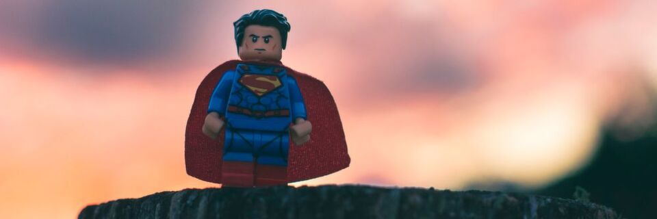 Hero-Content sind Highlight-Inhalte, um einem möglichst breiten Publikum die Relevanz Ihres Unternehmens oder Ihrer Marke vor Augen zu führen. Hero-Content sind Highlight-Inhalte, um einem möglichst breiten Publikum die Relevanz Ihres Unternehmens oder Ihrer Marke vor Augen zu führen.