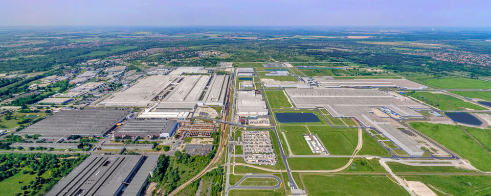 Im ungarischen Audi-Motorenwerk Györ streiken die Beschäftigten – und sorgen so auch für einen Produktionsstopp in Ingolstadt. Im ungarischen Audi-Motorenwerk Györ streiken die Beschäftigten – und sorgen so auch für einen Produktionsstopp in Ingolstadt.