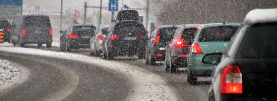 Wie hoch ist die lokale Stickoxid-Belastung? Wie stark müssten die Emissionen aus dem Verkehr sinken? Ein neues Online-Tool soll solche Berechnungen nun auf einfache Weise ermöglichen. (Symbolbild) Wie hoch ist die lokale Stickoxid-Belastung? Wie stark müssten die Emissionen aus dem Verkehr sinken? Ein neues Online-Tool soll solche Berechnungen nun auf einfache Weise ermöglichen. (Symbolbild)