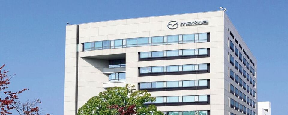 Die Mazda-Zentrale im japanischen Hiroshima. Die Mazda-Zentrale im japanischen Hiroshima.