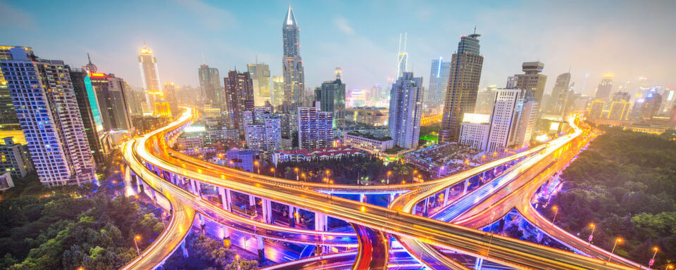 Die Zukunft der Mobilität ist vernetzt – ein wichtiger Punkt ist die Technologie, die diese Konnektivität sicher leisten kann. Die Zukunft der Mobilität ist vernetzt – ein wichtiger Punkt ist die Technologie, die diese Konnektivität sicher leisten kann.