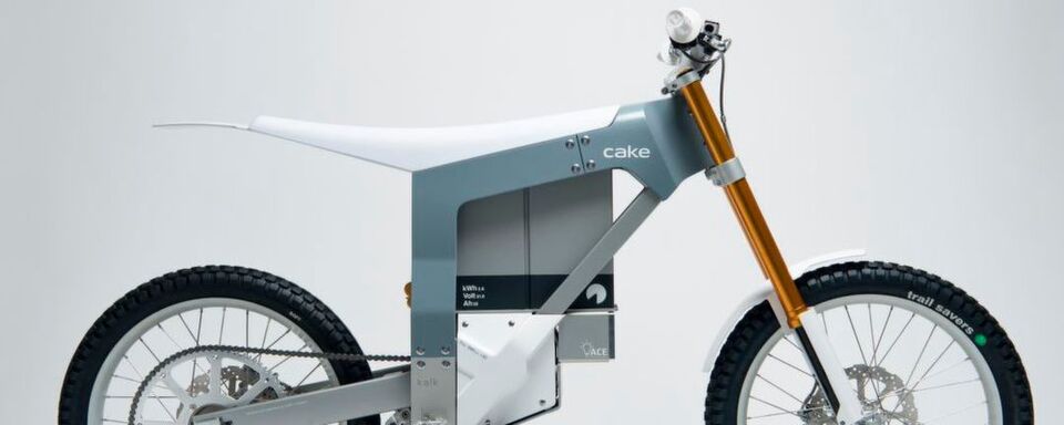 2018 hat Kalk die Cake auf den Markt gebracht. Die auf 50 Exemplare limitierte Offroad-Versoin wurde vollständig abverkauft. 2018 hat Kalk die Cake auf den Markt gebracht. Die auf 50 Exemplare limitierte Offroad-Versoin wurde vollständig abverkauft.