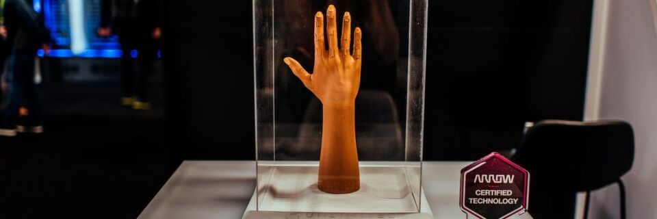 Die Hand aus dem 3D-Drucker soll sich sogar Bewegungen merken können. Die Hand aus dem 3D-Drucker soll sich sogar Bewegungen merken können.
