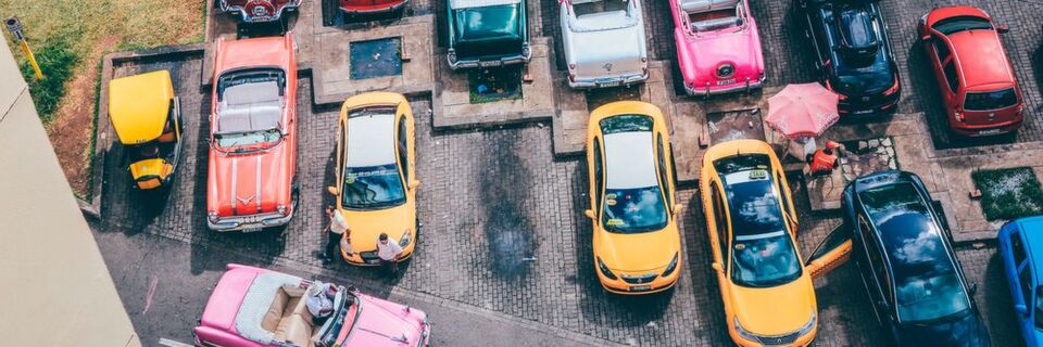 Mit der zunehmenden Digitalisierung im Automobilhandel hat sich das Verhalten der Käufer und Interessenten gewandelt. Digitalisierung hilft, Kundenbedürfnissen zu entsprechen und dadurch mehr Autos oder mehr Service zu verkaufen. Mit der zunehmenden Digitalisierung im Automobilhandel hat sich das Verhalten der Käufer und Interessenten gewandelt. Digitalisierung hilft, Kundenbedürfnissen zu entsprechen und dadurch mehr Autos oder mehr Service zu verkaufen.