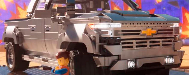 Chevrolet setzt den Silverado mit Hilfe von Lego in Szene. Chevrolet setzt den Silverado mit Hilfe von Lego in Szene.