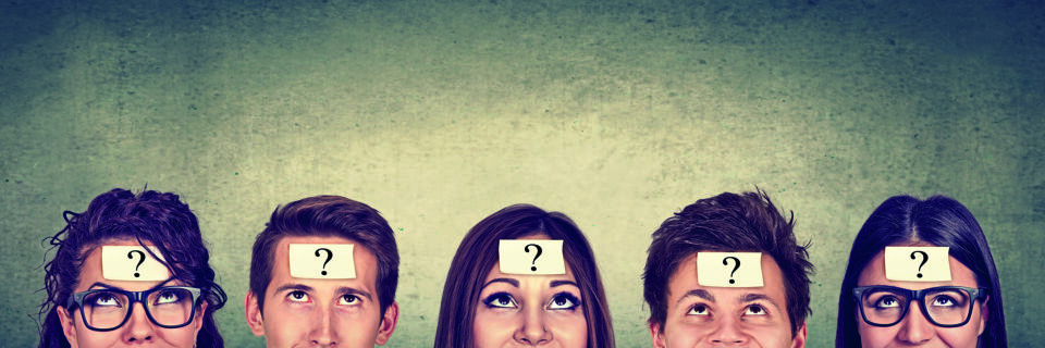 Das Bewerbungsgespräch ist dazu da, eventuelle Fragezeichen zu einzelnen Antworten oder zu Stationen im Lebenslauf offen zu klären und möglichst viel über die Beweggründe und die Motivation der Kandidaten herauszufinden. Das Bewerbungsgespräch ist dazu da, eventuelle Fragezeichen zu einzelnen Antworten oder zu Stationen im Lebenslauf offen zu klären und möglichst viel über die Beweggründe und die Motivation der Kandidaten herauszufinden.