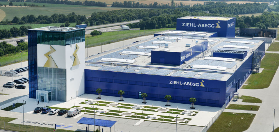 Auch der Automotive-Sektor ist im neuen Werk an der A6 im Gewerbepark Hohenlohe (Kupferzell) angesiedelt. Auch der Automotive-Sektor ist im neuen Werk an der A6 im Gewerbepark Hohenlohe (Kupferzell) angesiedelt.
