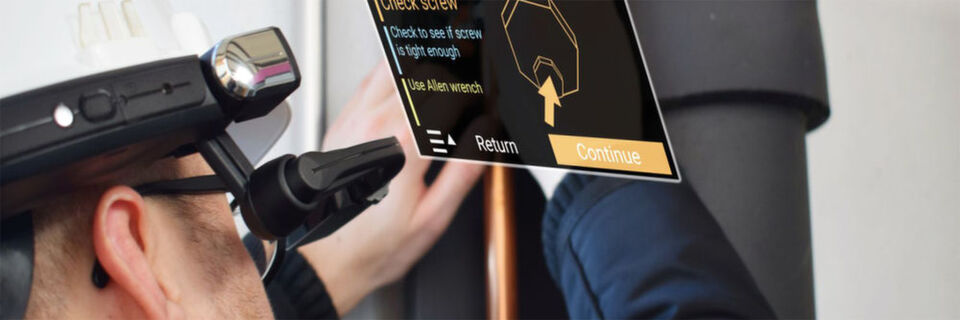 Datenbrillen als Wearable Computing-Geräte bieten Unternehmen echte Vorteile, ihr Einsatz erfordert jedoch auch eine sorgfältige Planung. Datenbrillen als Wearable Computing-Geräte bieten Unternehmen echte Vorteile, ihr Einsatz erfordert jedoch auch eine sorgfältige Planung.