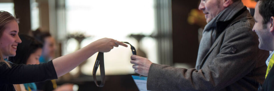 Die Teilnehmer beim Check-In des d.velop-Partnersummits 2019. Die Teilnehmer beim Check-In des d.velop-Partnersummits 2019.