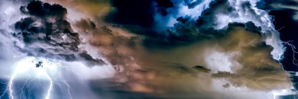 Cloud Computing wird auch auf Regierungs- und auf Militär-Ebene immer wichtiger. Das birgt aber auch gewisse Risiken, wie die Podiumsdiskussion „Dark Clouds on the Horizon? Computing and Geopolitics“ auf der Münchner Sicherheitskonferenz zu Tage brachte. Cloud Computing wird auch auf Regierungs- und auf Militär-Ebene immer wichtiger. Das birgt aber auch gewisse Risiken, wie die Podiumsdiskussion „Dark Clouds on the Horizon? Computing and Geopolitics“ auf der Münchner Sicherheitskonferenz zu Tage brachte.