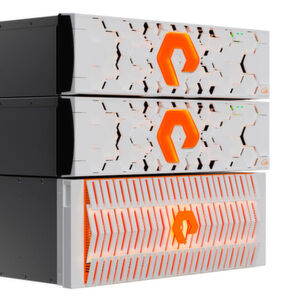 Zwei ObjectEngine-Appliances in Kombination mit einem FlashBlade-System von Pure Storage. Zwei ObjectEngine-Appliances in Kombination mit einem FlashBlade-System von Pure Storage.