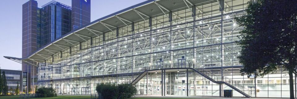 In Halle 2 auf dem Gelände der Hannover Messe findet im Sommer 2019 zum ersten Mal die Pick, Pack & Send statt. In Halle 2 auf dem Gelände der Hannover Messe findet im Sommer 2019 zum ersten Mal die Pick, Pack & Send statt.