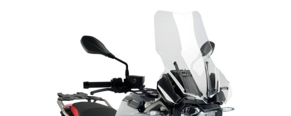 Das Touren-Windschild wurde laut Hersteller extra für Langstreckenfahrer entwickelt, um den Winddruck auf den Fahrer zu minimieren. Das Touren-Windschild wurde laut Hersteller extra für Langstreckenfahrer entwickelt, um den Winddruck auf den Fahrer zu minimieren.