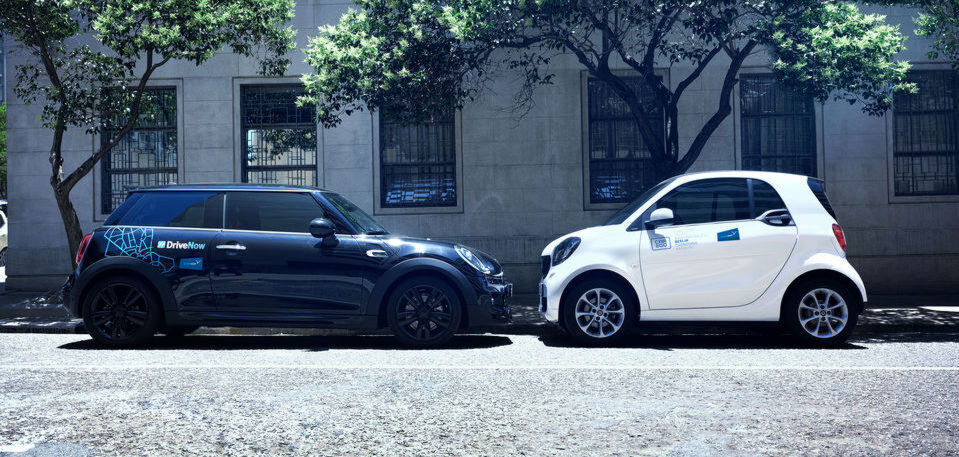 Der Zusammenschluss von Daimler und BMW umfasst fünf Joint Ventures: REACH NOW (Multimodal), CHARGE NOW (Charging), FREE NOW (Ride-Hailing), PARK NOW (Parking) und SHARE NOW (CarSharing). Der Zusammenschluss von Daimler und BMW umfasst fünf Joint Ventures: REACH NOW (Multimodal), CHARGE NOW (Charging), FREE NOW (Ride-Hailing), PARK NOW (Parking) und SHARE NOW (CarSharing).