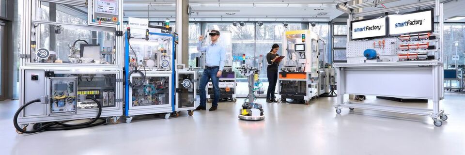 Die Smartfactory-KL zeigt auf der Hannover Messe verschiedene Anwendungsfelder für KI. Die Smartfactory-KL zeigt auf der Hannover Messe verschiedene Anwendungsfelder für KI.