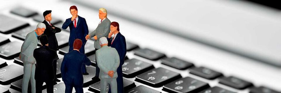 Land und Kommunen unterzeichnen eGovernment-Pakt in Stuttgart Land und Kommunen unterzeichnen eGovernment-Pakt in Stuttgart