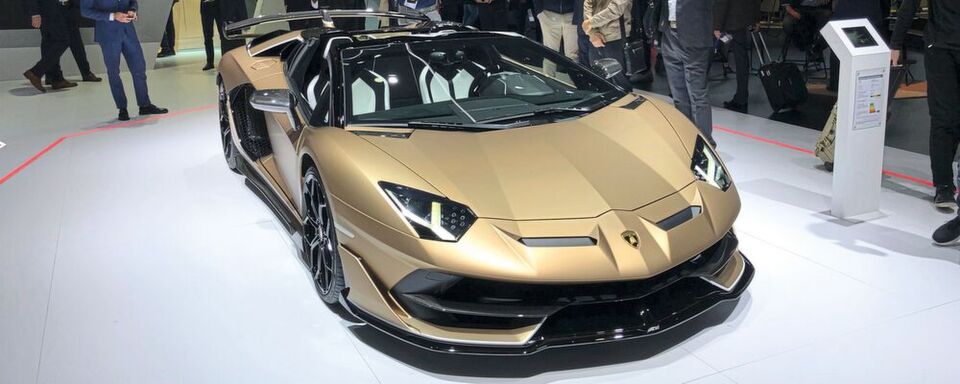 Der radikale Open-Air-Lambo Aventador SVJ Roadster mit Carbon-Dach und 770-V12-Saug-PS soll weniger als eine halbe Million kosten. Der radikale Open-Air-Lambo Aventador SVJ Roadster mit Carbon-Dach und 770-V12-Saug-PS soll weniger als eine halbe Million kosten.