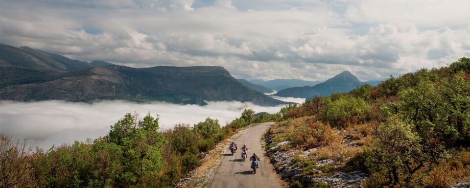 Vom 15. März bis 15. Juni erhält laut Hersteller jeder Käufer eines Satzes Power RS/RS+, des Road 5 oder Road 5 Trail sowie des Anakee Adventure ohne weiteres Zutun eine Zufriedenheitsgarantie. Vom 15. März bis 15. Juni erhält laut Hersteller jeder Käufer eines Satzes Power RS/RS+, des Road 5 oder Road 5 Trail sowie des Anakee Adventure ohne weiteres Zutun eine Zufriedenheitsgarantie.