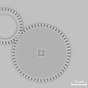 Die Multiphoton Optics GmbH steht für große Vielfalt an Materialien, skalierbare Formate und Prozesse, Automatisierung, Upscaling, schlanke Prozesse. Integration in Standard-Workflows und grüne Technologie. Die Multiphoton Optics GmbH steht für große Vielfalt an Materialien, skalierbare Formate und Prozesse, Automatisierung, Upscaling, schlanke Prozesse. Integration in Standard-Workflows und grüne Technologie.