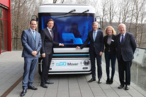 Eröffnung des „ZF AI & Cybersecurity Center“ in Saarbrücken (im Bild von links): Prof. Dr. Dr. h.c. Michael Backes (Gründungsdirektor CISPA) , Tobias Hans (Ministerpräsident des Saarlandes), Wolf-Henning Scheider (Vorsitzender des Vorstands, ZF Friedrichshafen AG), Prof. Dr. Jana Koehler (Vorsitzende der Geschäftsführung DFKI) und Prof. Dr. Wolfgang Wahlster (ehem. Direktor und CEO des DFKI). Eröffnung des „ZF AI & Cybersecurity Center“ in Saarbrücken (im Bild von links): Prof. Dr. Dr. h.c. Michael Backes (Gründungsdirektor CISPA) , Tobias Hans (Ministerpräsident des Saarlandes), Wolf-Henning Scheider (Vorsitzender des Vorstands, ZF Friedrichshafen AG), Prof. Dr. Jana Koehler (Vorsitzende der Geschäftsführung DFKI) und Prof. Dr. Wolfgang Wahlster (ehem. Direktor und CEO des DFKI).