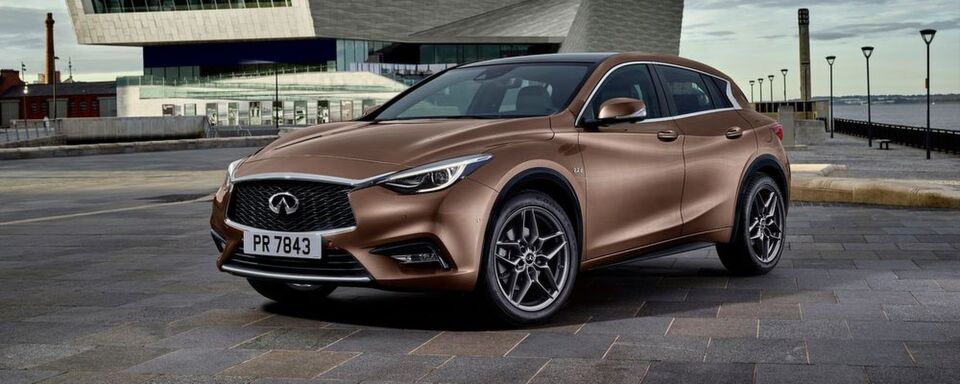 Der Infiniti Q30 basiert auf der Vorgängergeneration der A-Klasse. Der Infiniti Q30 basiert auf der Vorgängergeneration der A-Klasse.