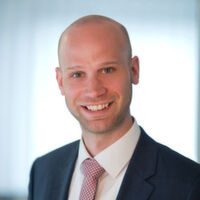 Die NetBackup-Lösungen von Veritas sind wirtschaftlich einfach vernünftig, weil sie einen hohen ROI bei preiswerten TCO-Werten bieten.“ - Thomas Obitz, Channel Development Manager Die NetBackup-Lösungen von Veritas sind wirtschaftlich einfach vernünftig, weil sie einen hohen ROI bei preiswerten TCO-Werten bieten.“ - Thomas Obitz, Channel Development Manager