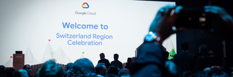Gemeinsam mit Kunden und Partnern feiert Google Cloud die Eröffnung der sechsten europäischen Cloud-Region. Gemeinsam mit Kunden und Partnern feiert Google Cloud die Eröffnung der sechsten europäischen Cloud-Region.