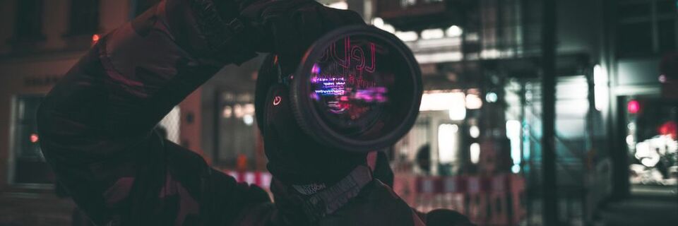Je stärker IT-Systeme vernetzt sind, desto mehr potenzielle Angriffspunkte bieten sich für Cyberkriminelle. Je stärker IT-Systeme vernetzt sind, desto mehr potenzielle Angriffspunkte bieten sich für Cyberkriminelle.