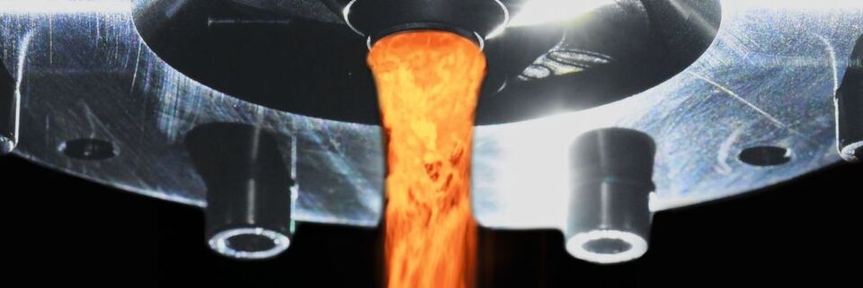 Für schnellere Umsetzung von Kundenanfragen hat sich Rosswag eine Verdüsungsanlage angeschafft, die auf häufige Materialwechsel und Mengen unter 50 kg ausgelegt ist. Für schnellere Umsetzung von Kundenanfragen hat sich Rosswag eine Verdüsungsanlage angeschafft, die auf häufige Materialwechsel und Mengen unter 50 kg ausgelegt ist.