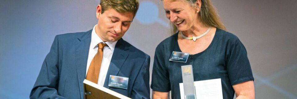 Wiederholungstäter: Die Multiphoton Optics GmbH erhielt im letzten Jahr den Preis in der Kategorie Additive Fertigung und ist auch in diesem Jahr wieder unter den Nominierten. Wiederholungstäter: Die Multiphoton Optics GmbH erhielt im letzten Jahr den Preis in der Kategorie Additive Fertigung und ist auch in diesem Jahr wieder unter den Nominierten.