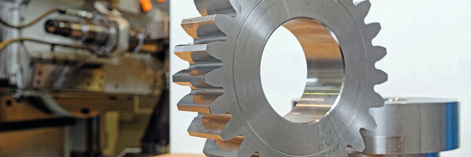 Am Anwendungsfall der Zahnradherstellung erforschen Fraunhofer-Mitarbeiter mit Experten aus Schweden Industrie-4.0-Systeme für die vernetzte, adaptive Produktion. Am Anwendungsfall der Zahnradherstellung erforschen Fraunhofer-Mitarbeiter mit Experten aus Schweden Industrie-4.0-Systeme für die vernetzte, adaptive Produktion.