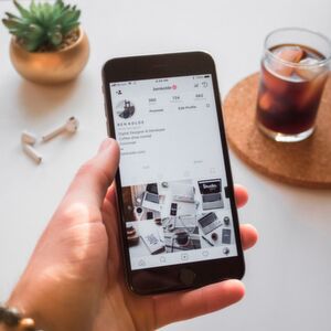 Instagram Report 2019: Diese Trends müssen Unternehmen jetzt kennen. Instagram Report 2019: Diese Trends müssen Unternehmen jetzt kennen.