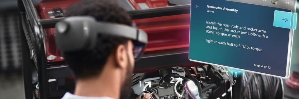 Mit Datenbrillen wie der Hololens 2 von Microsoft können Hinweise direkt ins Blickfeld von Servicetechnikern eingeblendet werden. Mit Datenbrillen wie der Hololens 2 von Microsoft können Hinweise direkt ins Blickfeld von Servicetechnikern eingeblendet werden.