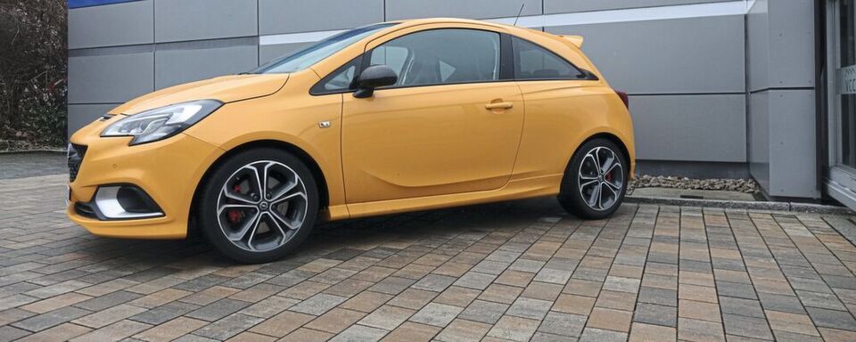 Wir haben den Opel Corsa GSi mit seinem 150-PS-Motor, dem OPC-Fahrwerk und in Mandarin-Orange getestet. Wir haben den Opel Corsa GSi mit seinem 150-PS-Motor, dem OPC-Fahrwerk und in Mandarin-Orange getestet.