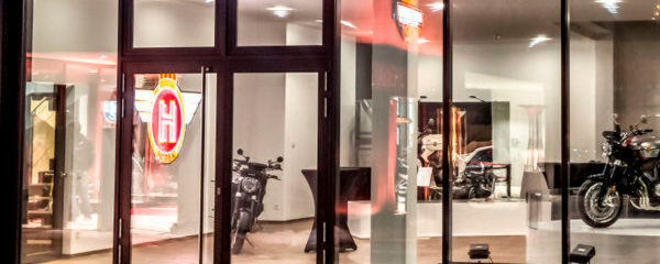 Die VR6-Modelle stehen am kommenden Saisonstartsamstag 6. April für Probefahrten im Flagshipstore Ingolstadt und Berlin nach Voranmeldung zur Verfügung. Die VR6-Modelle stehen am kommenden Saisonstartsamstag 6. April für Probefahrten im Flagshipstore Ingolstadt und Berlin nach Voranmeldung zur Verfügung.