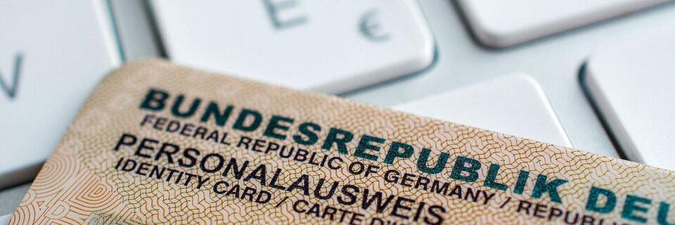 Der Bundestag hat den Weg freigemacht für die Online-Authentifikation von EU-Bürgern Der Bundestag hat den Weg freigemacht für die Online-Authentifikation von EU-Bürgern