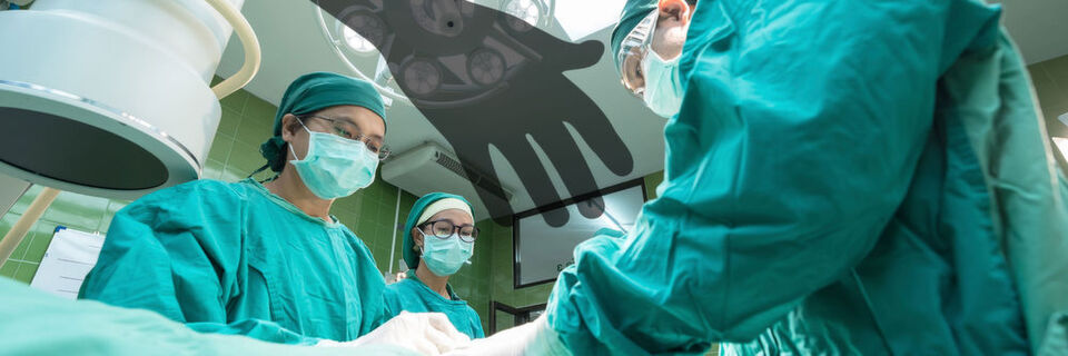 Am 10. Februar 2016 traf ein Cyberangriff das Lukaskrankenhaus in Neuss. Geschäftsführer Dr. Nicolas Krämer berichtet über eine Krise, die jede Klinik treffen kann. Am 10. Februar 2016 traf ein Cyberangriff das Lukaskrankenhaus in Neuss. Geschäftsführer Dr. Nicolas Krämer berichtet über eine Krise, die jede Klinik treffen kann.