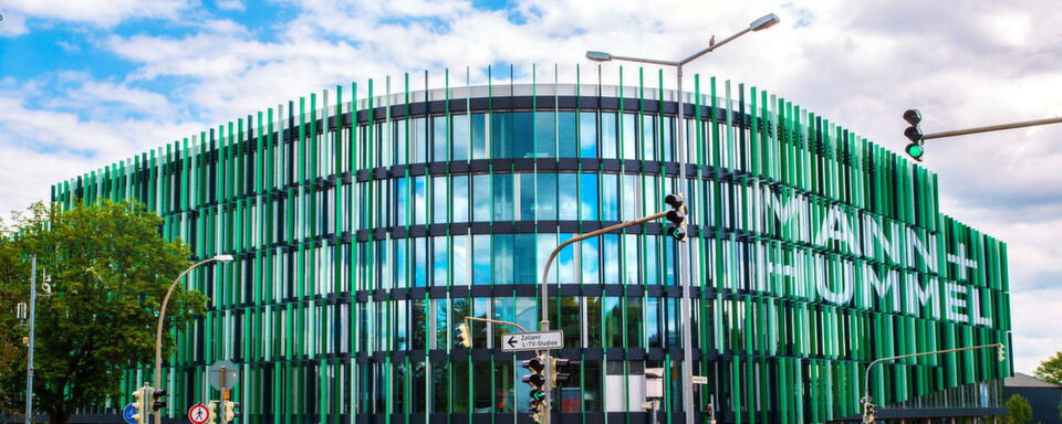 Technologie-Zentrum von Mann + Hummel. Technologie-Zentrum von Mann + Hummel.