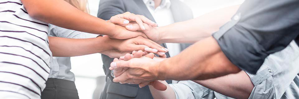 Unternehmen sind stets auf der Suche nach Tools und Lösungen für eine bessere Zusammenarbeit innerhalb von Teams. Unternehmen sind stets auf der Suche nach Tools und Lösungen für eine bessere Zusammenarbeit innerhalb von Teams.