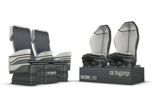 Der Retro Seat (links) bringt 50 % Gewichtsersparnis gegenüber dem Originalsitz. Der bionisch geformte Aero Seat (rechts) soll ein völlig neues Flugerlebnis bieten. Der Retro Seat (links) bringt 50 % Gewichtsersparnis gegenüber dem Originalsitz. Der bionisch geformte Aero Seat (rechts) soll ein völlig neues Flugerlebnis bieten.