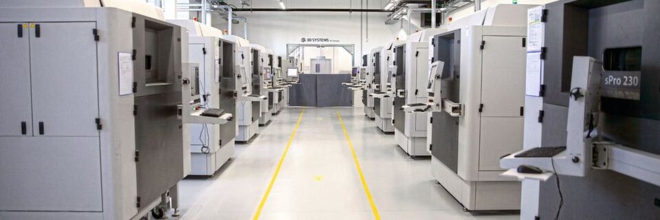 Im italienischen Pinerolo hat 3D Systems in seine On-Demand-Fertigung investiert. Das Werk liefert europaweit. Im italienischen Pinerolo hat 3D Systems in seine On-Demand-Fertigung investiert. Das Werk liefert europaweit.