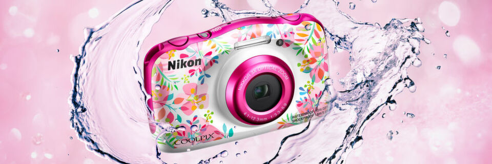 Die Nikon Coolpix W150 ist wasserdicht, stoßfest, kältebeständig und staubdicht. Die Nikon Coolpix W150 ist wasserdicht, stoßfest, kältebeständig und staubdicht.